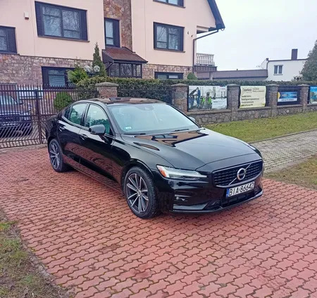 samochody osobowe Volvo S60 cena 121000 przebieg: 48000, rok produkcji 2021 z Łapy